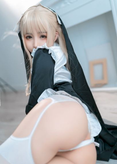漂亮的女老师电影_DVD高清在线